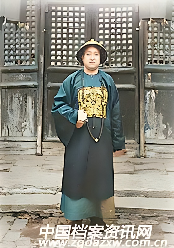 古代官服_修复后.png